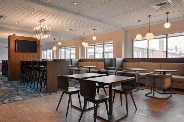 Images Hampton Inn Salem Boston