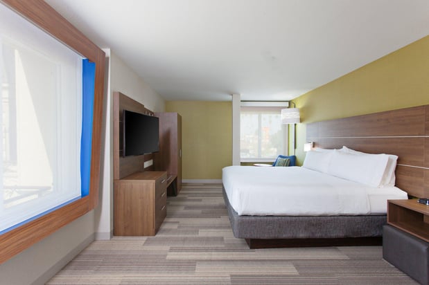 Images Holiday Inn Express & Suites Pasadena - Los Angeles by IHG