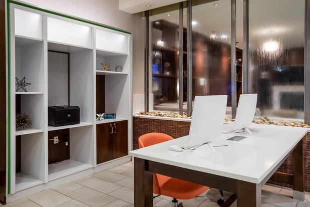 Images Holiday Inn Gulfport-Airport by IHG