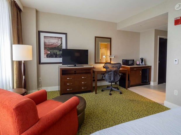 Images Hilton Garden Inn Buffalo Downtown