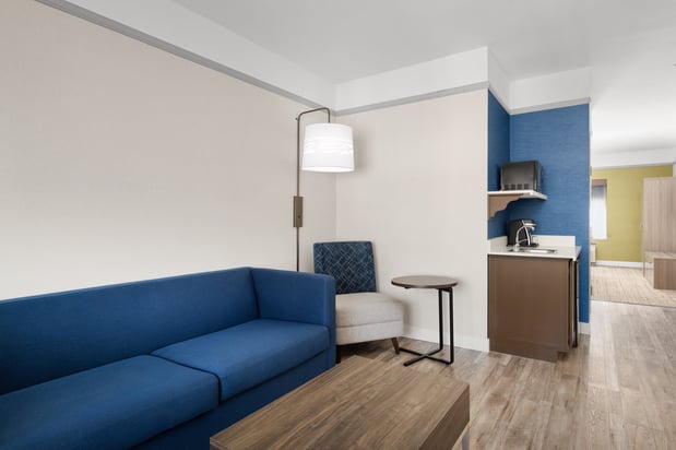 Images Holiday Inn Express & Suites San Dimas by IHG