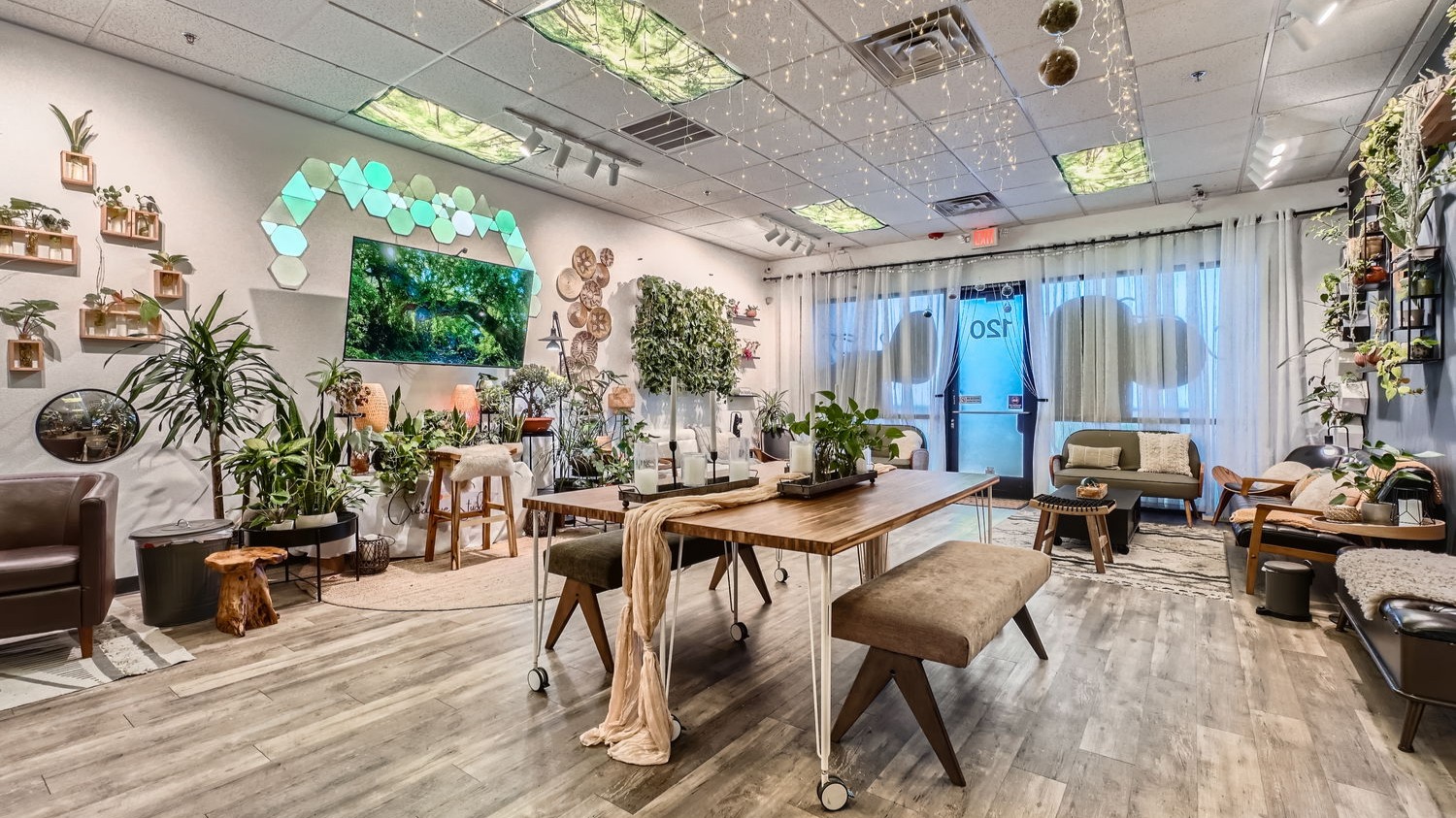 Host your next event in our serene private studio! Perfect for workshops, gatherings, or celebrations.