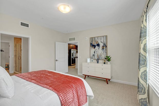 Images Legacy Pointe at UCF