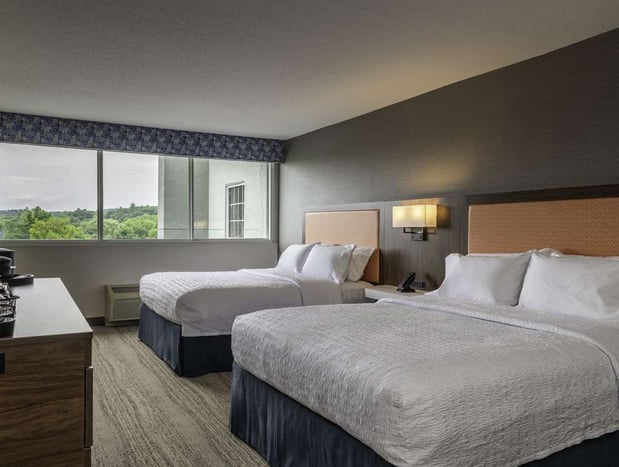 Images Hampton Inn Manchester Downtown