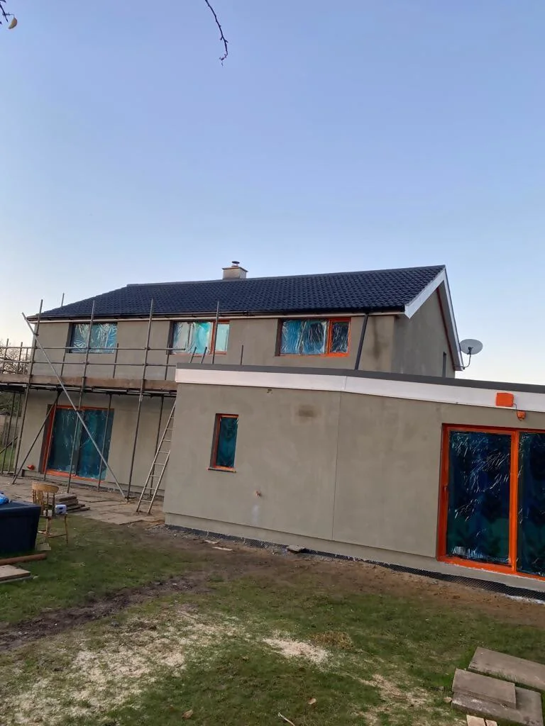 Images Ivo & Tina HK Service Ltd