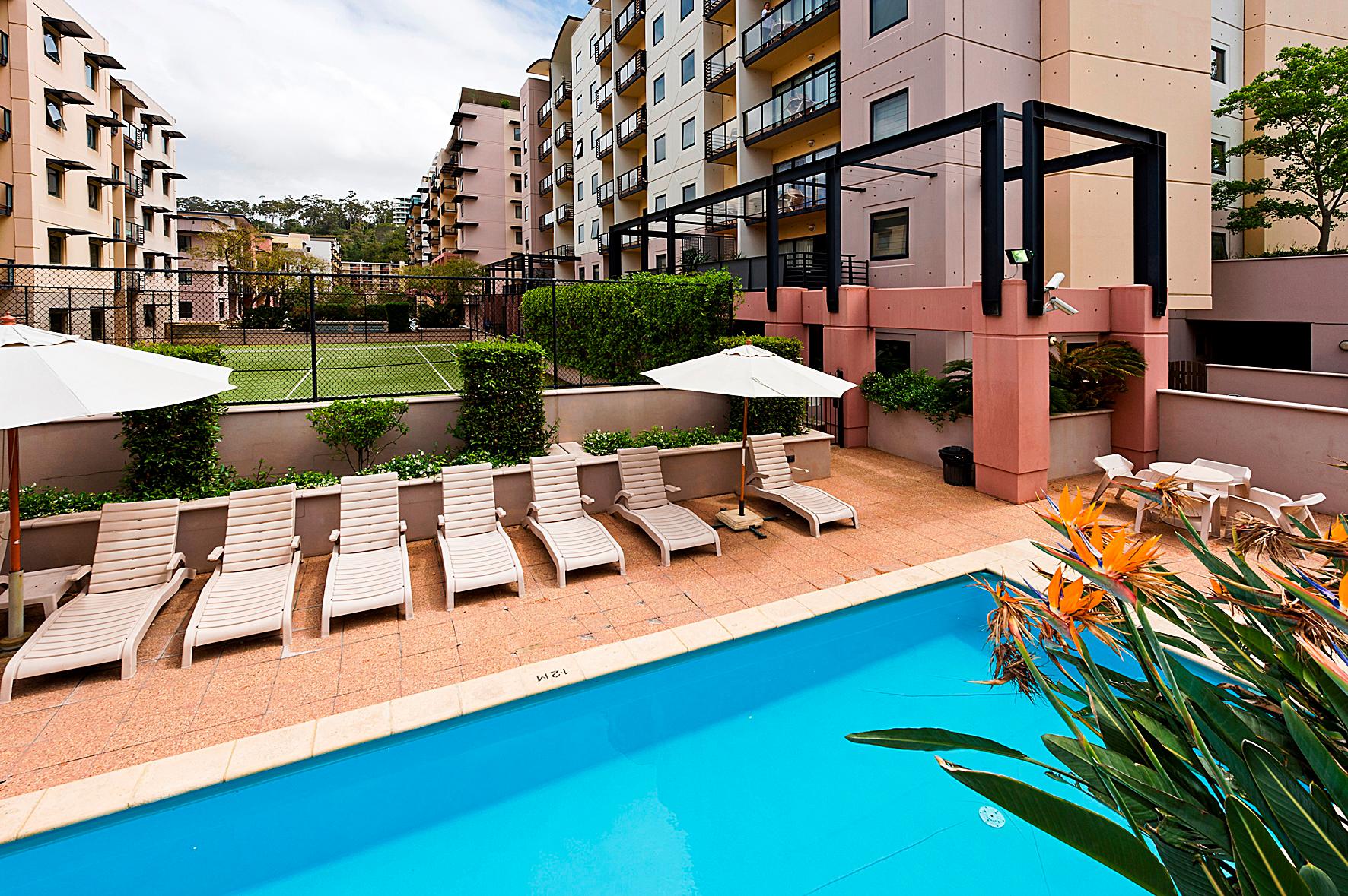 Swimming pool at Nesuto Mounts Bay Apartment Hotel Nesuto Mounts Bay Apartment Hotel Perth (08) 9213 5333