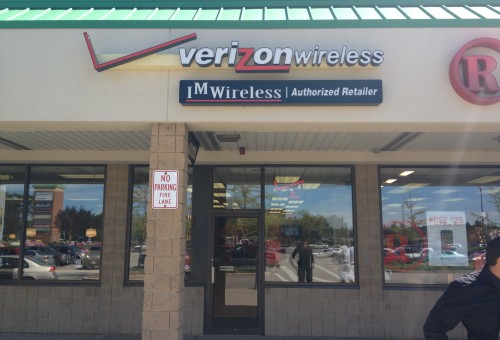 Images Verizon Authorized Retailer - Russell Cellular