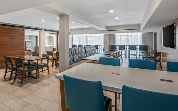 Images Holiday Inn Express & Suites San Diego-Sorrento Valley by IHG