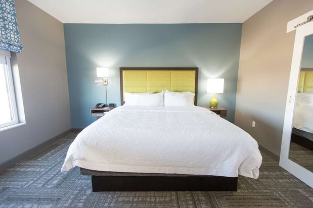 Images Hampton Inn & Suites Stroud