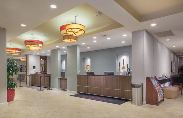 Images Crowne Plaza Ventura Beach by IHG