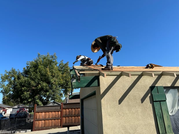 Images Alba's Roofing