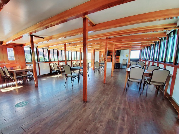 Images Dutch Apple Cruises & Tours