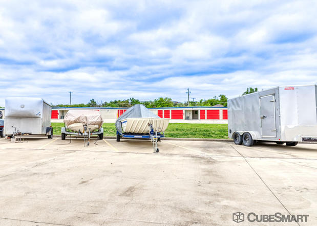 Images CubeSmart Self Storage