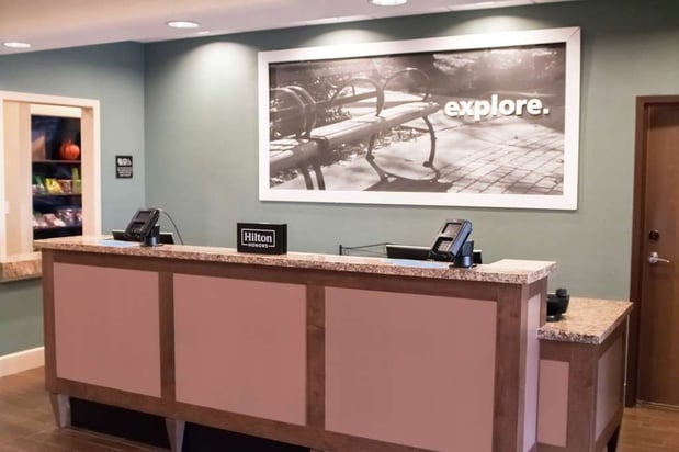 Images Hampton Inn & Suites Dallas/Frisco North-FieldhouseUSA