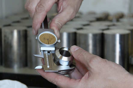Maurer Präzisionsmechanik GmbH, Schickmattweg 9 in Russikon