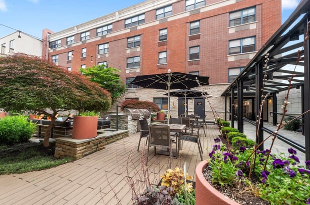 Images The Monroe Apartments