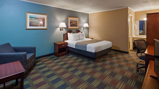 Images SureStay by Best Western Cameron