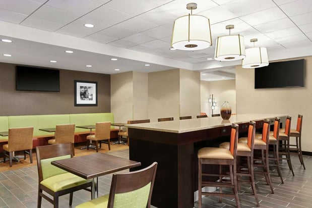 Images Hampton Inn Washington-Dulles Int'l Airport South