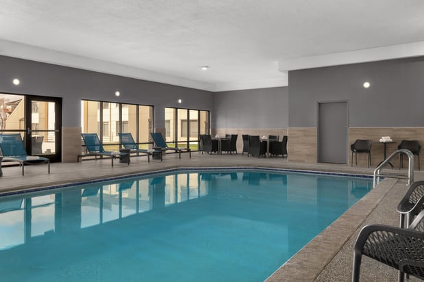 Images Holiday Inn Coralville - Iowa City by IHG