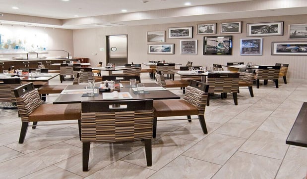Images Holiday Inn Austin Airport by IHG