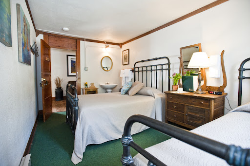 Chico Hot Springs Resort & Day Spa