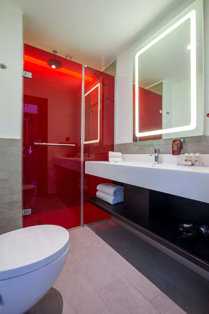 Images Park Inn by Radisson Istanbul Ataturk Airport