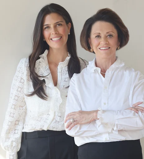 Donna Scott Group: Donna Scott &amp; Kristina Baynes-Reid Logo