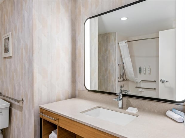 Images Hampton Inn St Ignace Lakefront Mackinac