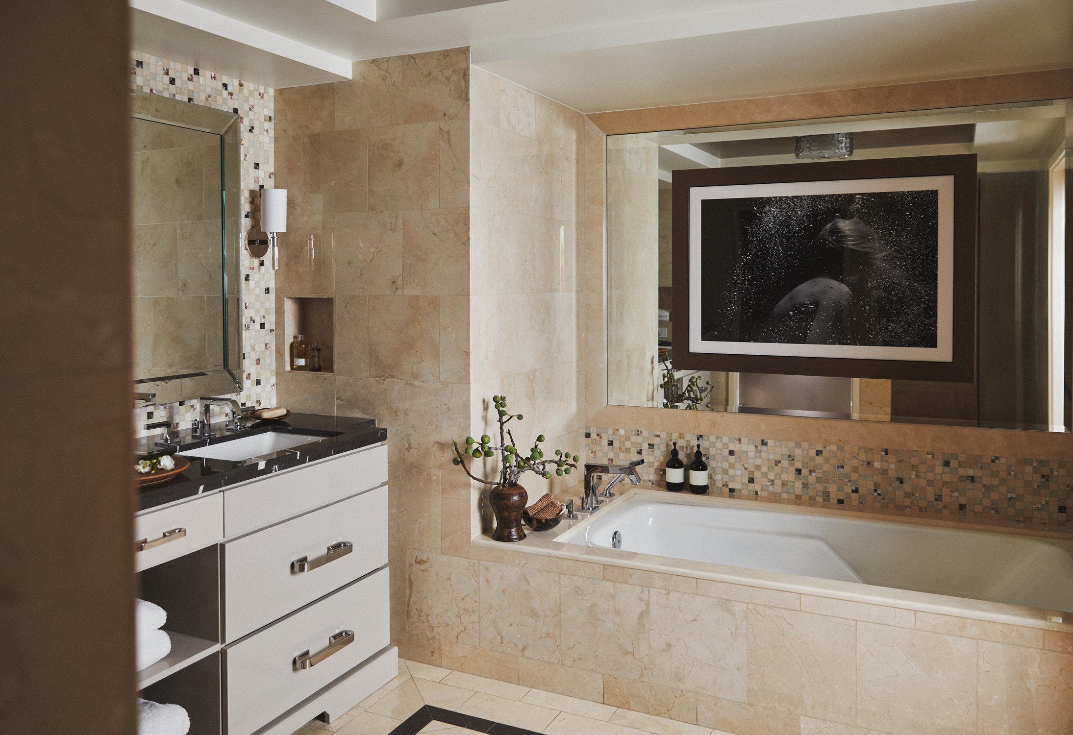 L'Ermitage Beverly Hills Image