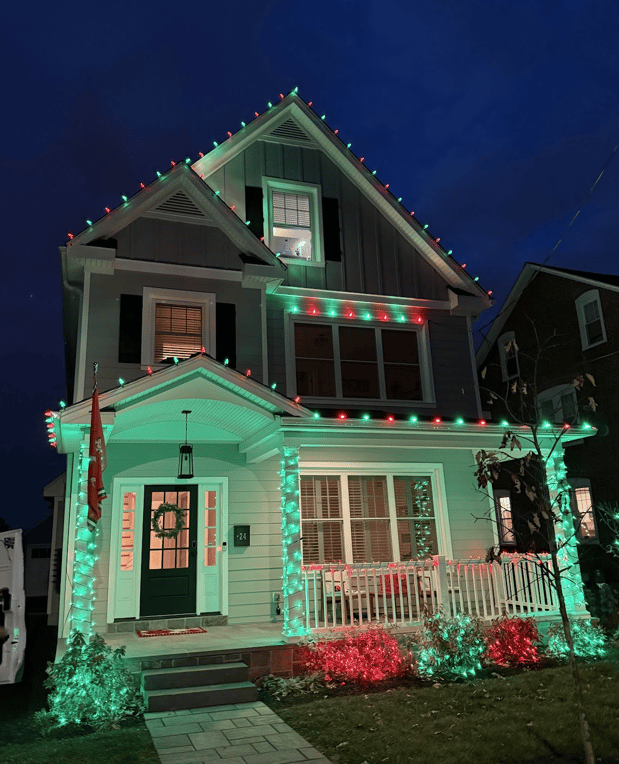 Images Rudy & Co. Holiday Lighting