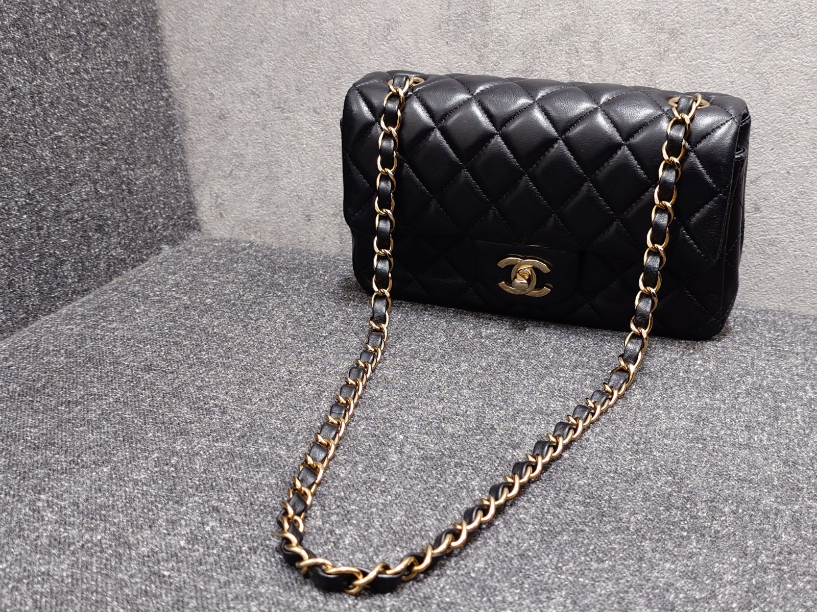 Images KOMEHYO（コメ兵）買取センター渋谷