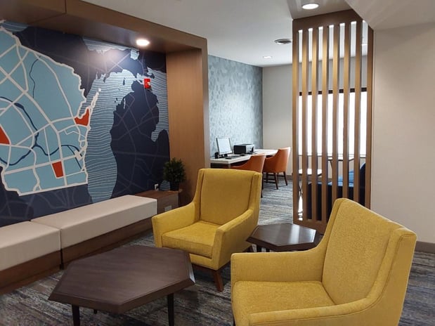 Images Holiday Inn Express & Suites Antigo by IHG