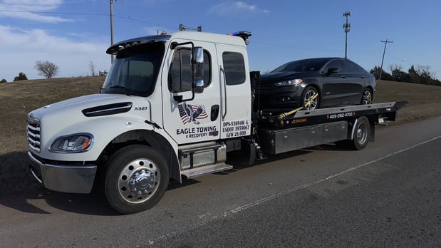 Images Eagle Towing & Recovery