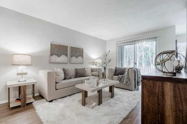Images Country Square Apartments
