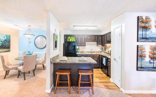 Images MAA Hampton Pointe