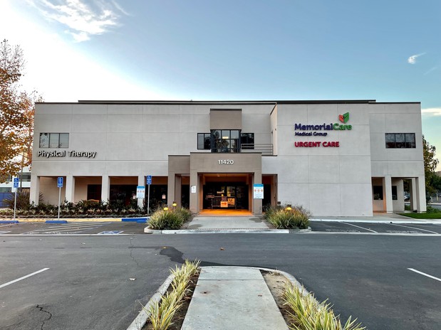 Images California Rehabilitation and Sports Therapy - Fountain Valley, Warner Ave