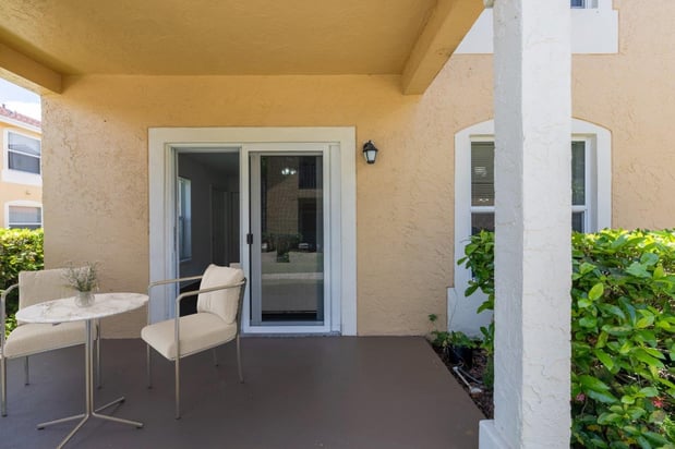 Images Savannah Place Apartments & Townhomes