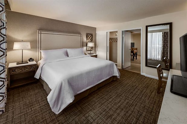 Images Embassy Suites by Hilton Scottsdale Resort