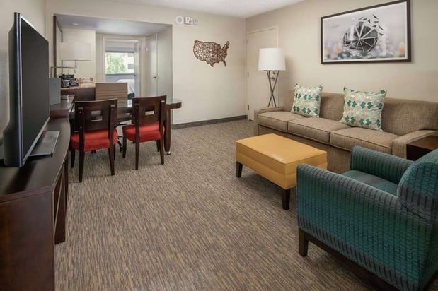 Images Embassy Suites by Hilton Seattle Tacoma International Airport