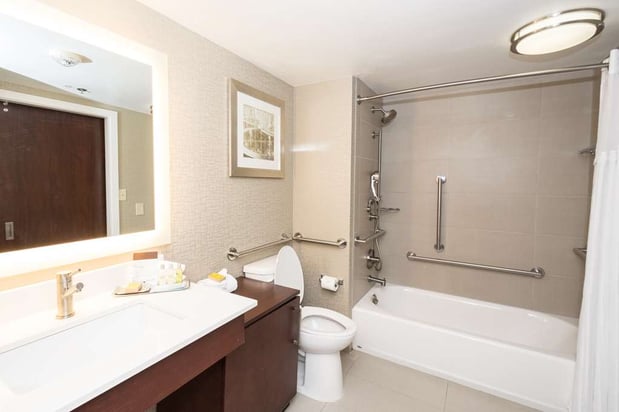 Images DoubleTree Suites by Hilton at The Battery Atlanta