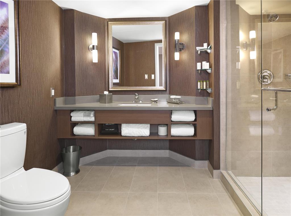 Images DoubleTree by Hilton Hotel West Edmonton