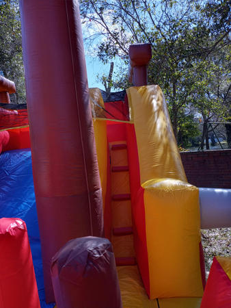 Images BARG-N-BOUNCERS