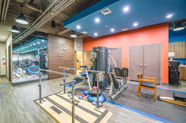 Images MOTION Sports Medicine - Suffern