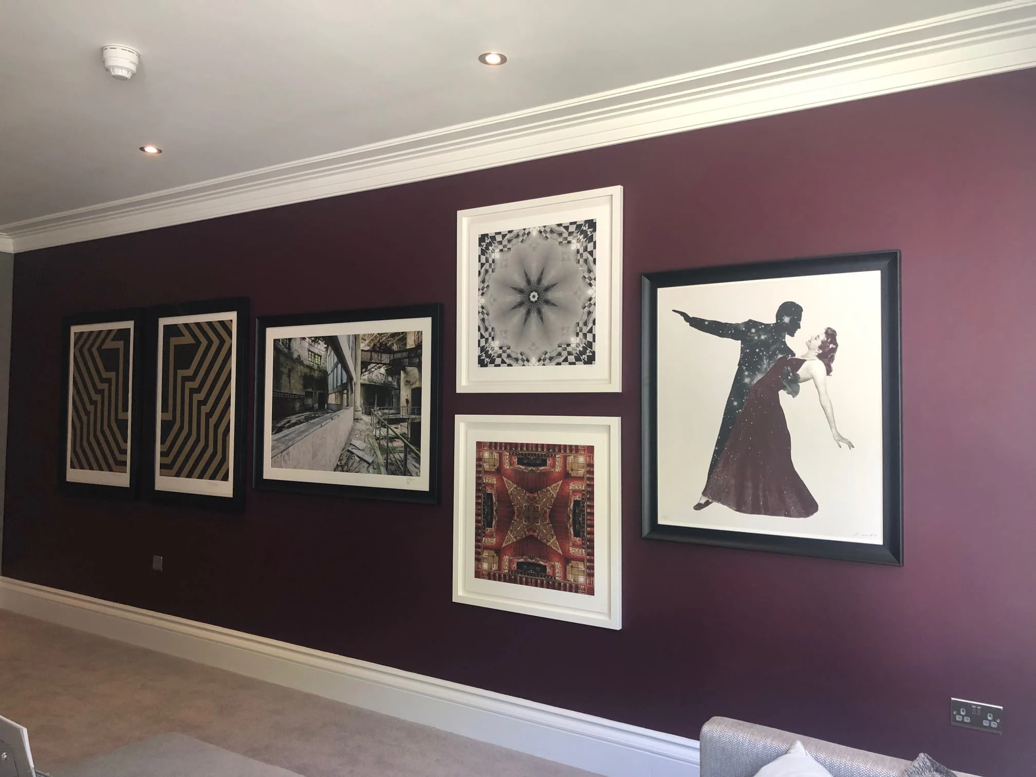 Images Hang it Services Ltd