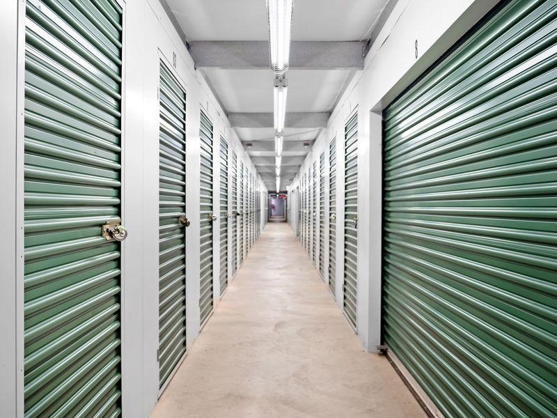 Images Extra Space Storage