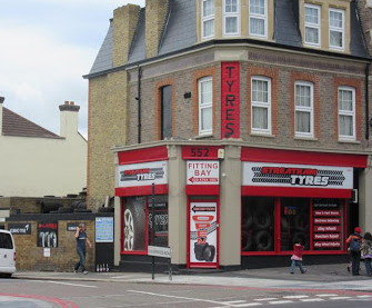 Images STREATHAM TYRES