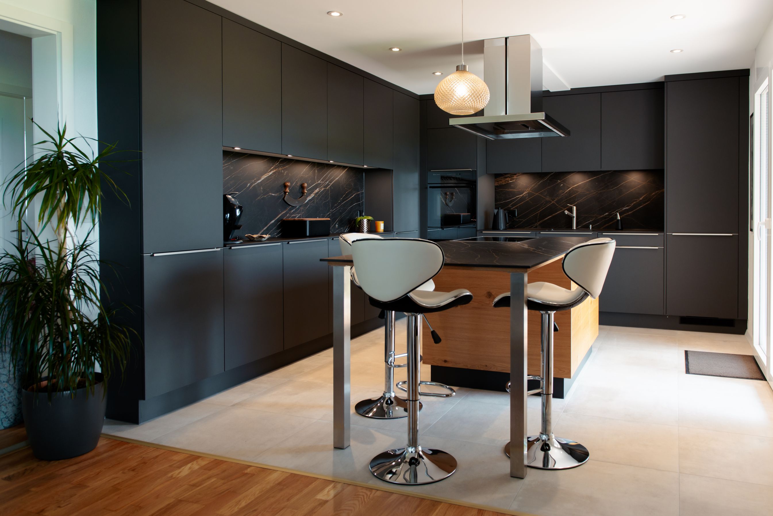 Bilder SARINA CUISINE SA