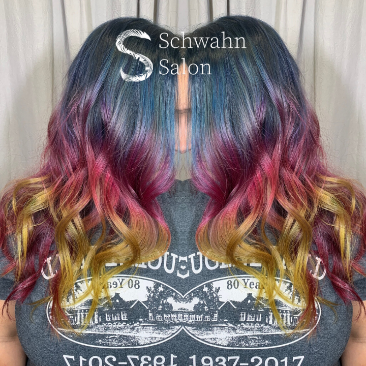 SCHWAHN SALON Photo