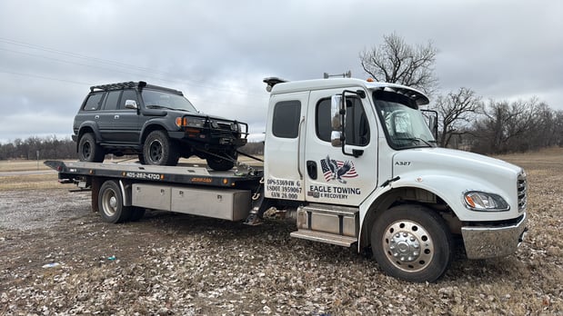Images Eagle Towing & Recovery
