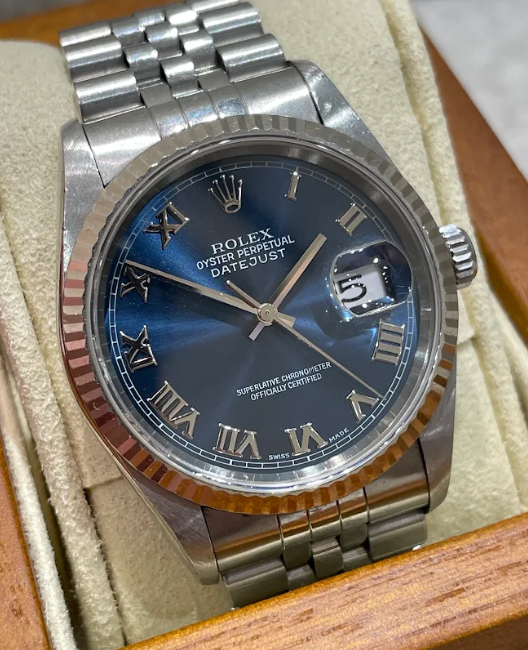 Images KOMEHYO（コメ兵）買取センターekimoなんば